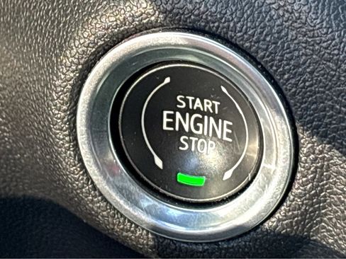 Certified 2023 Chevrolet Silverado 1500 Custom image 5