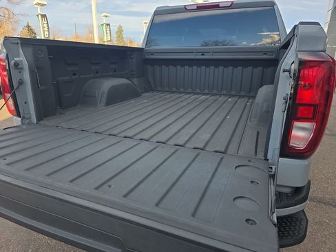 Used 2024 GMC Sierra 1500 Elevation image 17