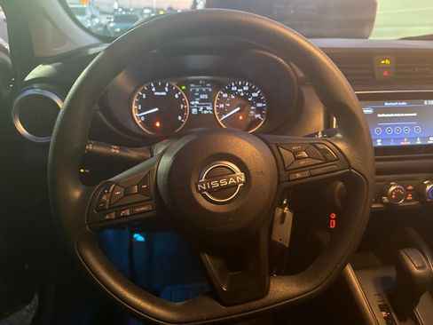Used 2025 Nissan Versa S w/ Trunk Package FWD image 8