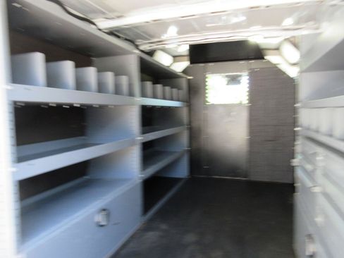 Used 2015 Ford Transit 150 130 Low Roof RWD image 15