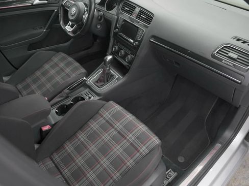 Used 2015 Volkswagen GTI S image 11