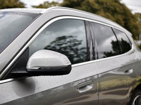 New 2026 BMW X1 xDrive28i w/ Convenience Package image 11