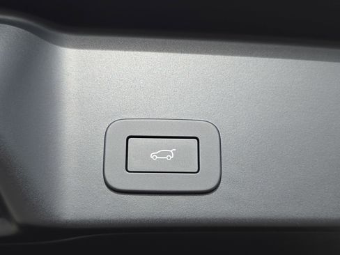 Certified 2024 Land Rover Range Rover Evoque S AWD/4WD image 13