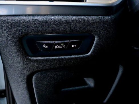 Used 2024 BMW X5 xDrive40i w/ Executive Package image 42