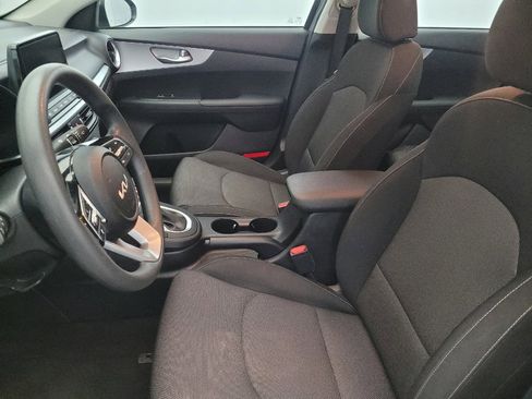 Used 2023 Kia Forte LXS w/ LXS Technology Package image 17