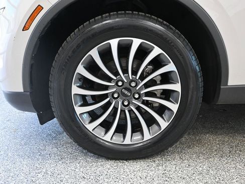 Used 2023 Lincoln Aviator Reserve image 14