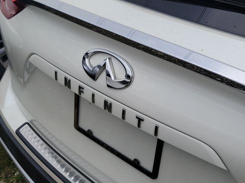 Used 2019 INFINITI QX50 Essential w/ Proactive Package FWD image 6