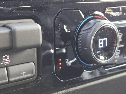 New 2026 Chevrolet Silverado 1500 LT image 4