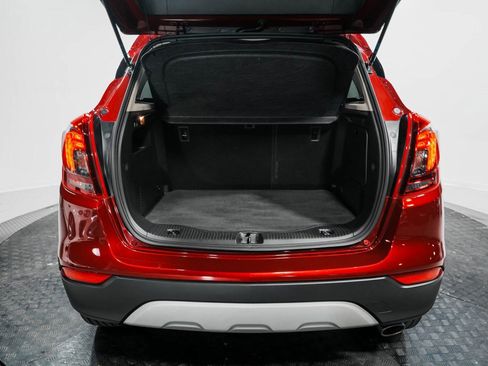 Used 2022 Buick Encore Preferred w/ Safety Package image 37