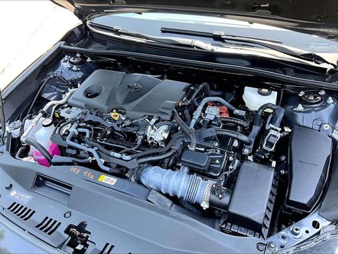 Used 2025 Toyota Camry LE FWD image 35