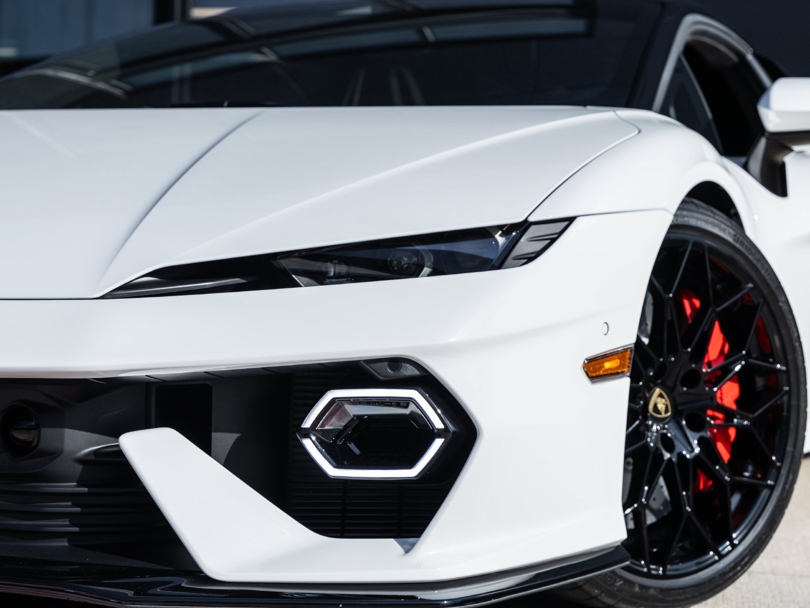 Used 2026 Lamborghini Temerario AWD/4WD image 18