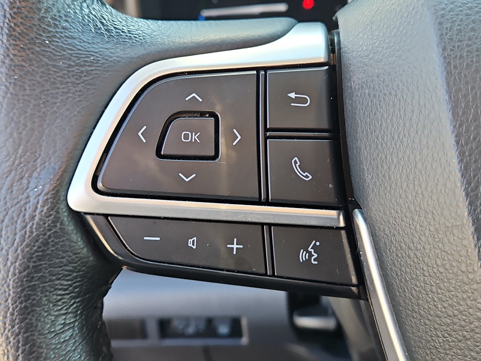 Certified 2022 Toyota Sienna XLE w/ XLE Plus Package FWD image 21