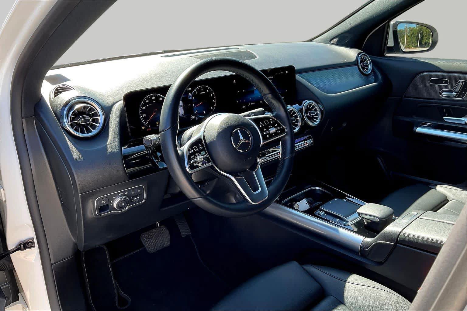 Used 2023 Mercedes-Benz GLA 250 4MATIC image 18