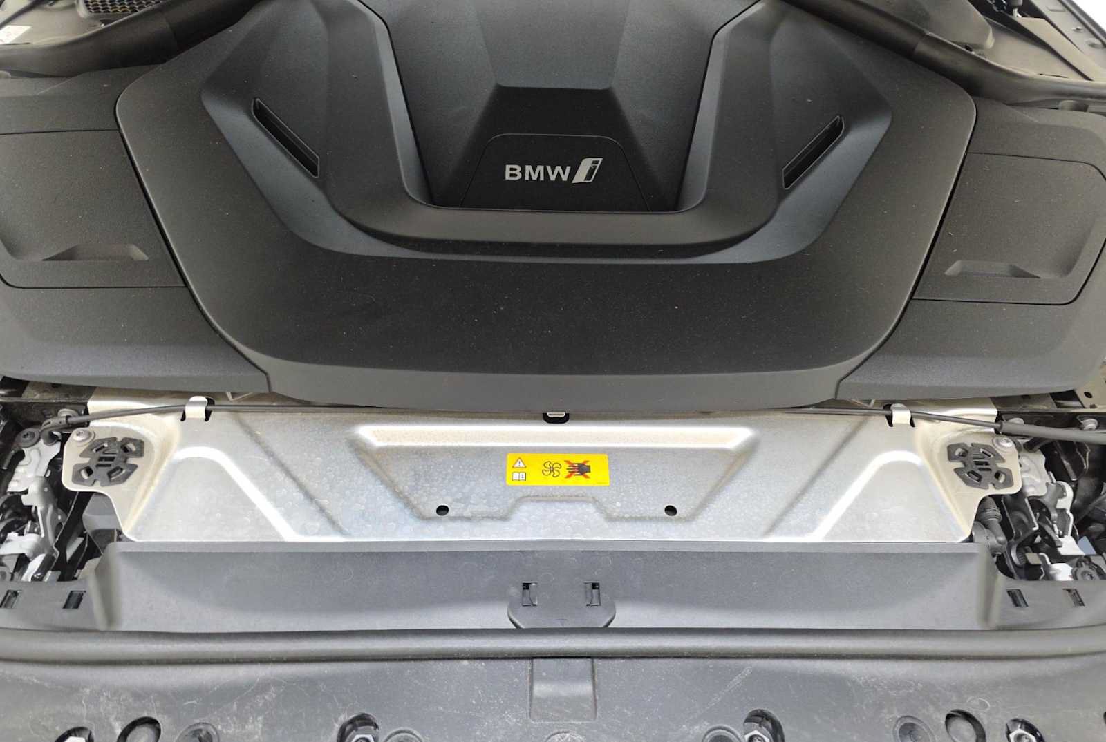 Used 2023 BMW i4 eDrive40 w/ M Sport Package RWD image 12