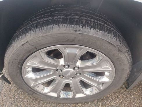 Used 2018 GMC Yukon SLE w/ Convenience Package image 10