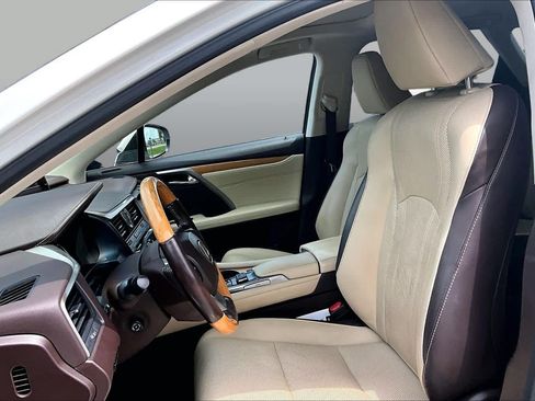 Used 2019 Lexus RX 350L FWD image 8