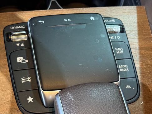 Used 2023 Mercedes-Benz GLE 450 4MATIC image 31