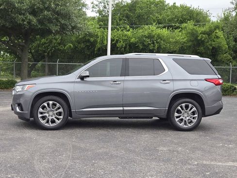 Used 2018 Chevrolet Traverse Premier FWD image 4