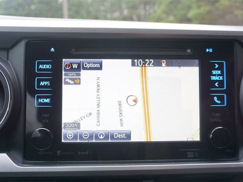 Used 2017 Toyota Tacoma SR5 image 12