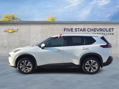 Used 2023 Nissan Rogue SV w/ SV Premium Package FWD image 5