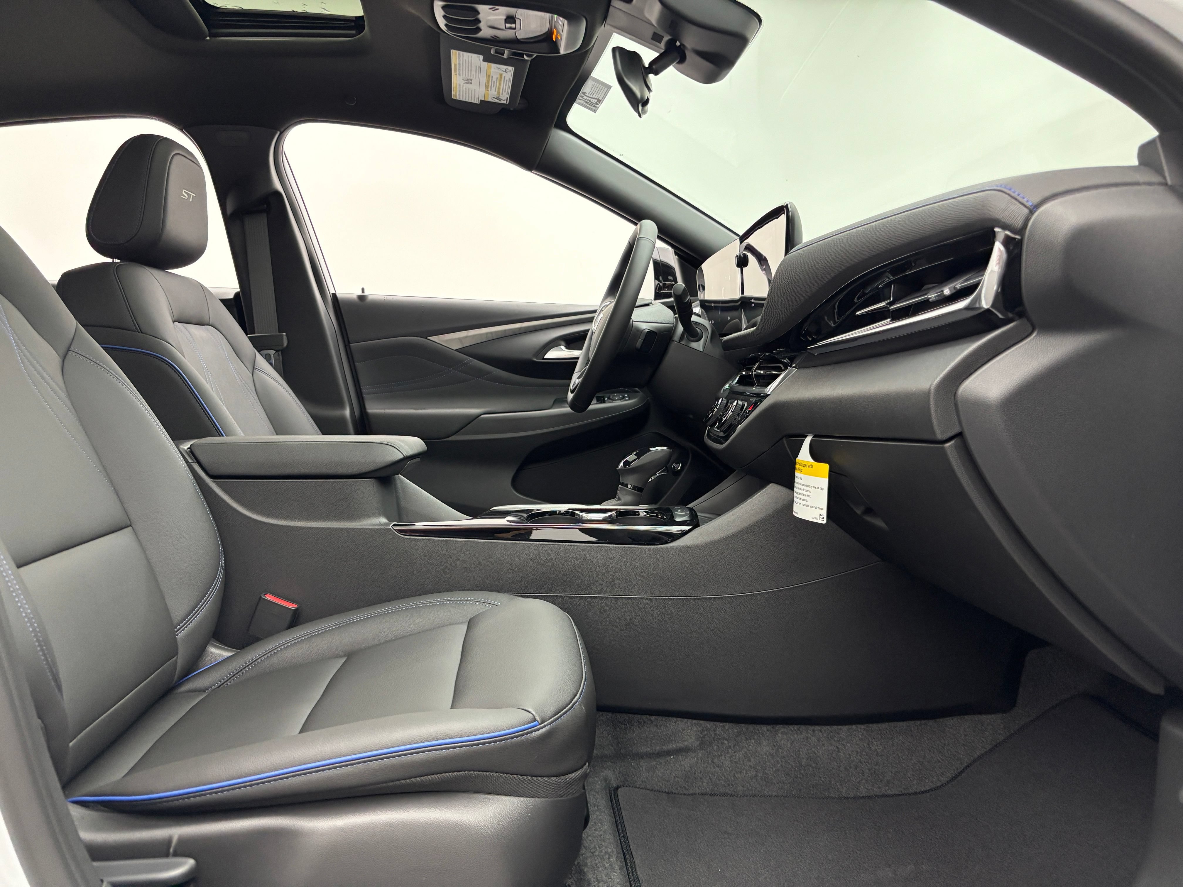 New 2026 Buick Envista Sport Touring w/ Convenience I Package FWD image 33