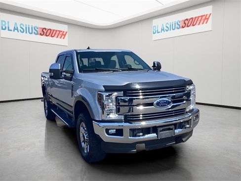 Used 2019 Ford F350 Lariat w/ Chrome Package image 1