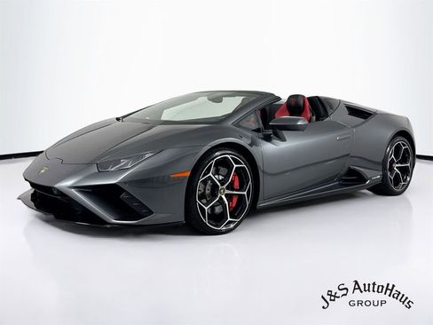 Used 2021 Lamborghini Huracan EVO RWD image 3