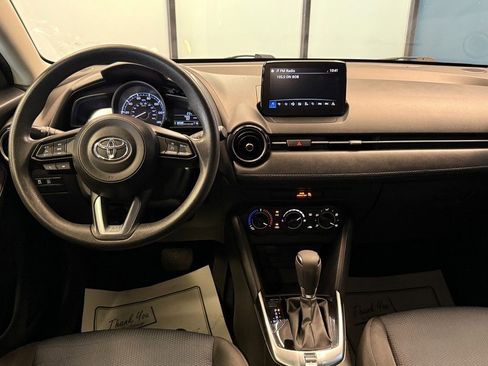Used 2019 Toyota Yaris LE image 9