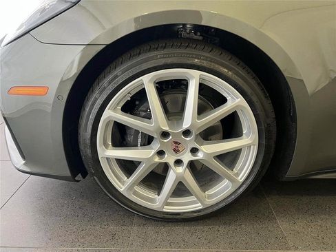 New 2026 Porsche Panamera 4 image 10