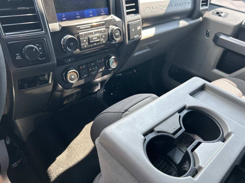 Used 2022 Ford F250 XLT w/ FX4 Off-Road Package AWD/4WD image 35