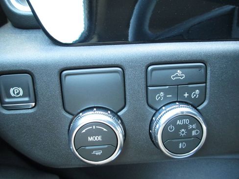 Used 2026 GMC Sierra 1500 Elevation w/ Elevation Select Package image 25