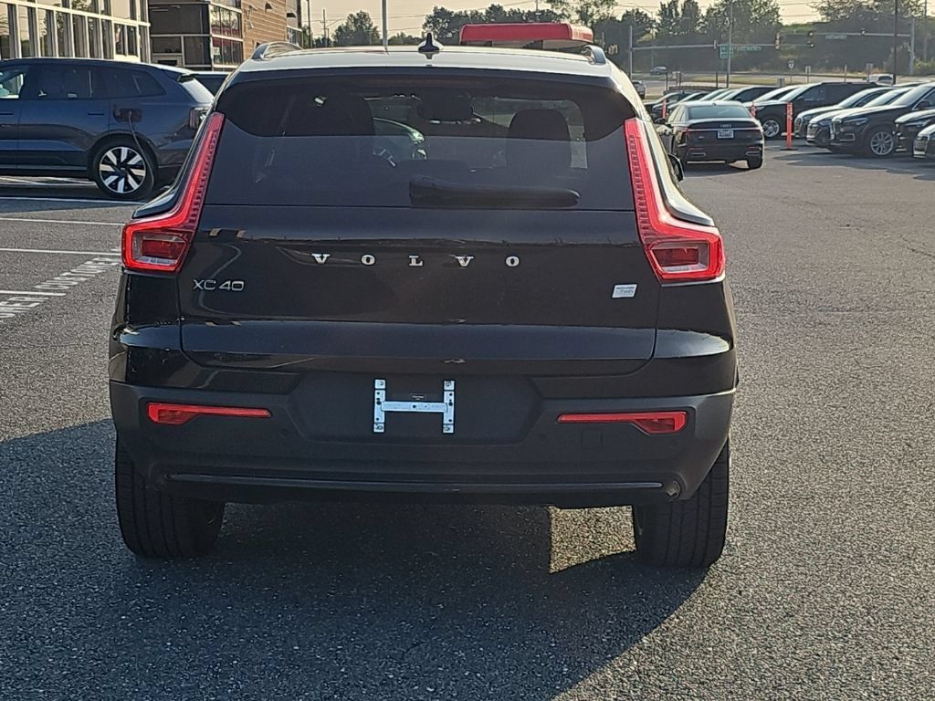 Used 2023 Volvo XC40 Recharge Plus AWD/4WD image 14