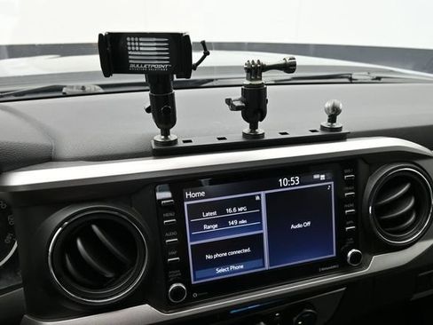 Used 2022 Toyota Tacoma SR5 w/ Technology Package AWD/4WD image 40