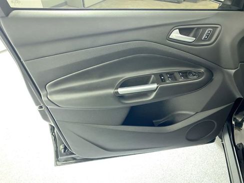 Used 2014 Ford Escape SE w/ Equipment Group 201A image 22