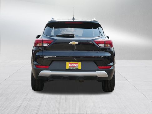 Used 2025 Chevrolet TrailBlazer LT AWD/4WD image 6