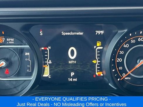 New 2025 Jeep Gladiator Rubicon w/ Convenience Group image 12