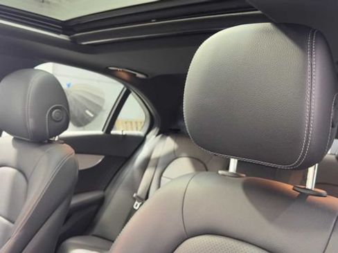 Used 2021 Mercedes-Benz C 300 Sedan image 24