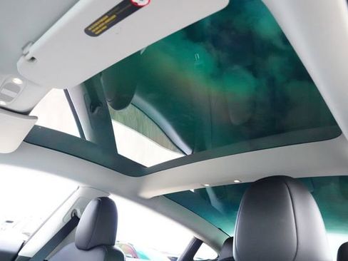 Used 2023 Tesla Model 3 Standard Range image 36