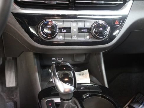 Used 2024 Buick Envista Sport Touring w/ Experience Buick Package FWD image 20
