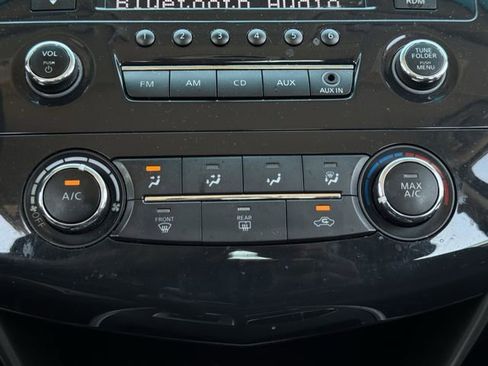 Used 2015 Nissan Altima 2.5 S w/ Sport Value Package FWD image 16