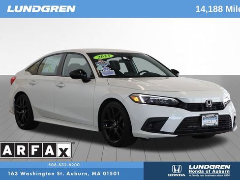 Used 2023 Honda Civic Sport image 1