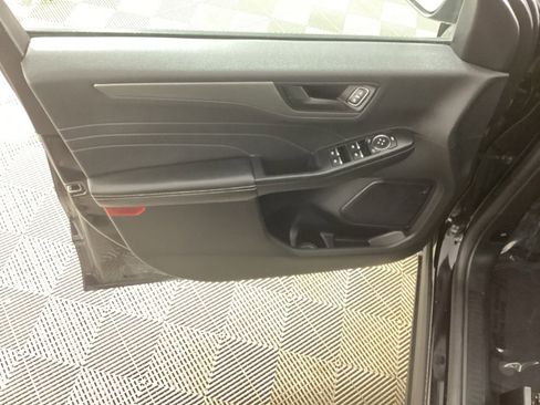 Used 2023 Ford Escape Active image 16