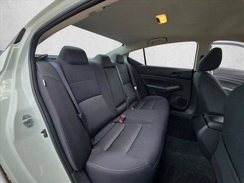 Used 2025 Nissan Altima 2.5 SV FWD image 17