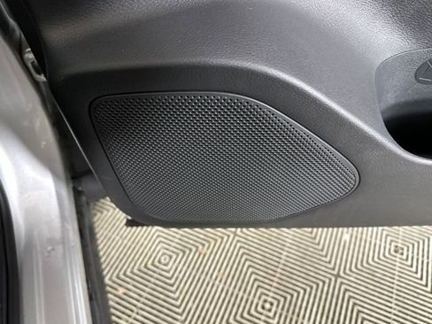 Certified 2025 Nissan Rogue S image 29