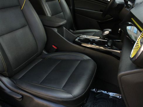 Used 2024 Chevrolet Trax ACTIV w/ Driver Confidence Package image 27