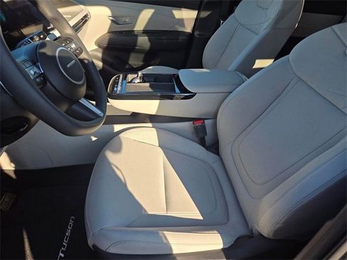 New 2026 Hyundai Tucson SEL image 13