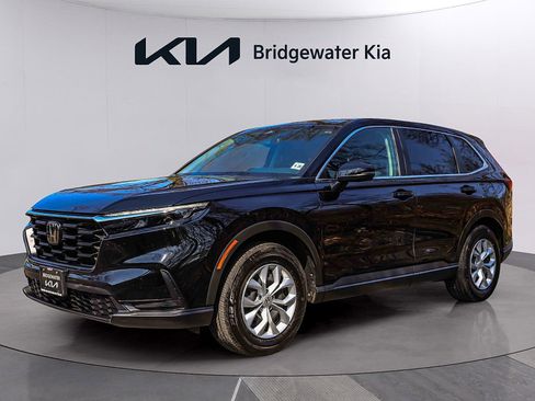 Used 2023 Honda CR-V LX image 3