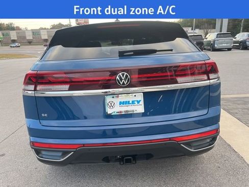 New 2026 Volkswagen Atlas Cross Sport SE image 4