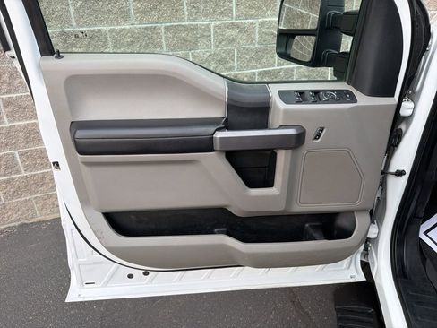 Used 2020 Ford F350 XLT w/ XLT Value Package image 12