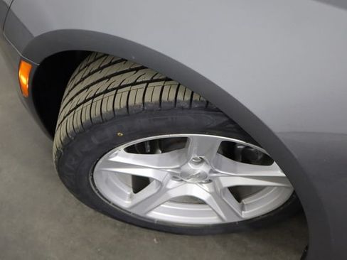 Used 2022 Chevrolet Camaro LT RWD image 39